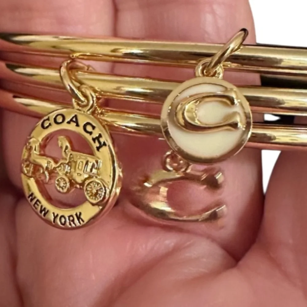 COACH HORSE AND CARRIAGE BANGLE CHARM BRACELET TRIO GOLD BRASS